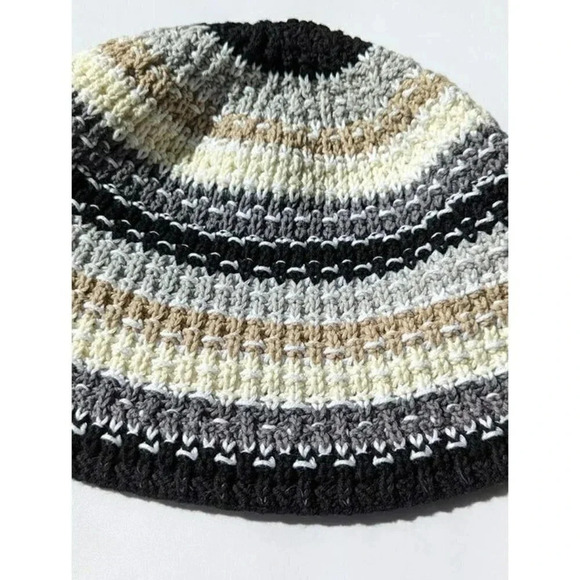 Carolyn Rowan Women\'s Multicolor Striped Knit Bucket Hat Black Beige (MSRP $155) main image 4
